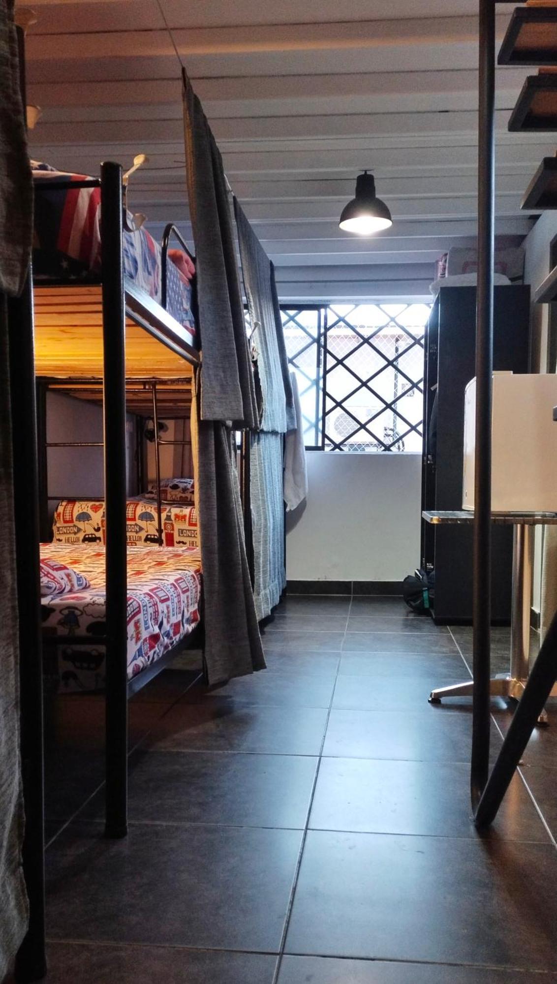 Hostel Metro Floresta Alojamiento Medellin Exterior photo